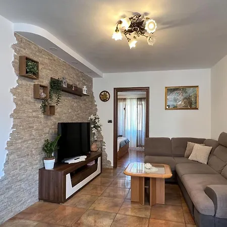 Apartment Center